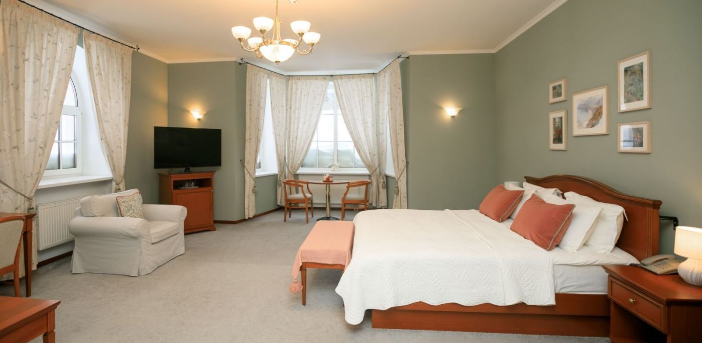 Полулюкс №1